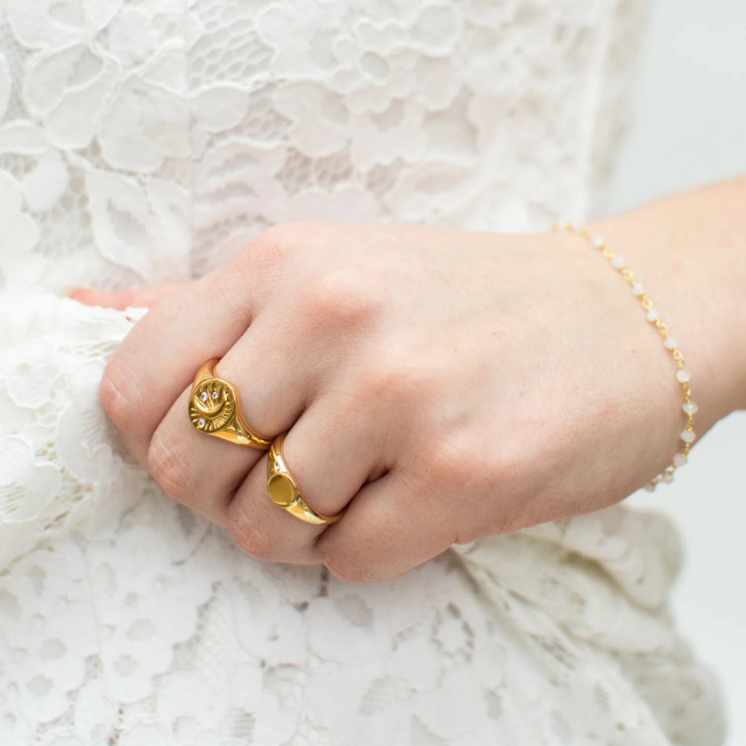 Tarot Moon Signet Ring Gold